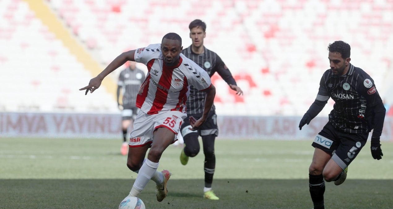 Sivas’ta kazanan çıkmadı! İki takımın hasreti devam etti