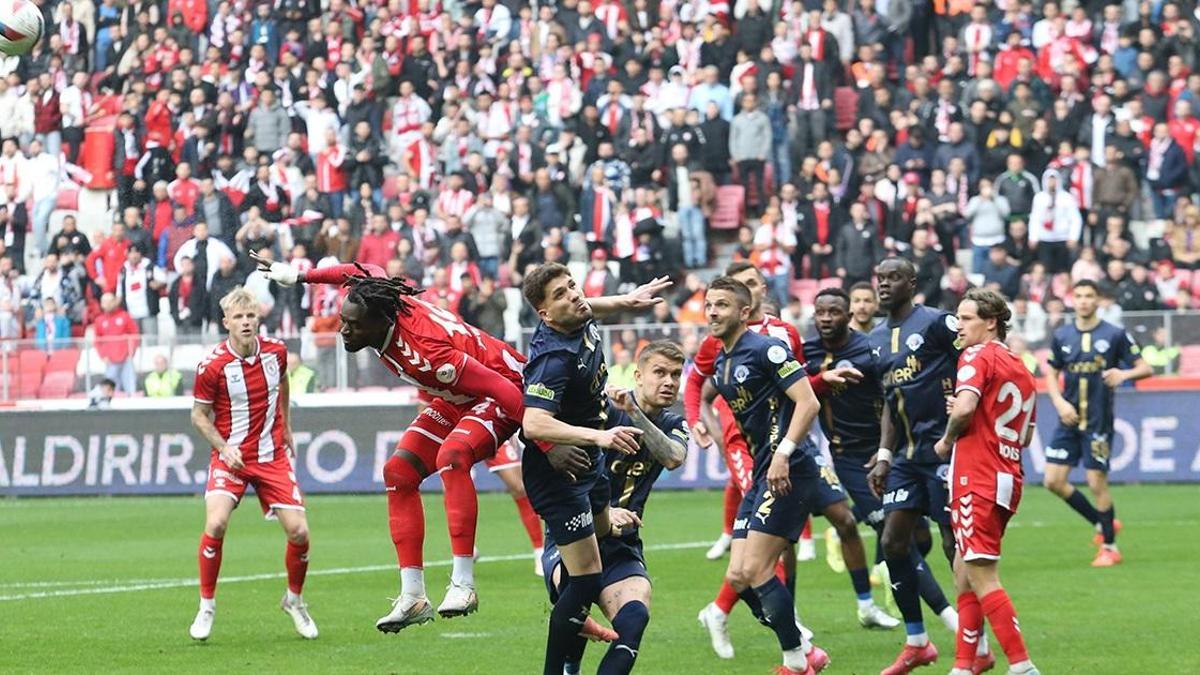 Samsunspor’a evinde Kasımpaşa şoku